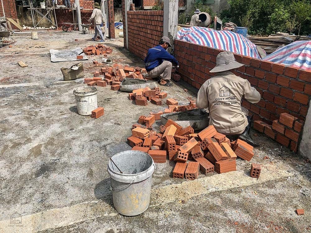 Thi công xây dựng phần thô thực tế tại công trình nhà phố biệt thự 600m2