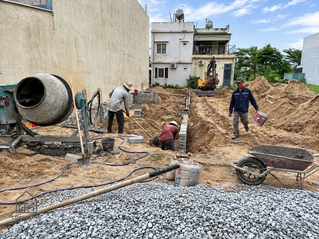 Thi công móng và chuẩn bị bê tông lót cho nhà phố 2 tầng anh Sơn Đà Nẵng