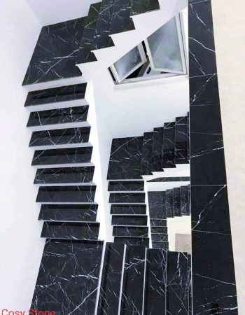 mẫu đá ốp cầu thang màu đen vân trắng